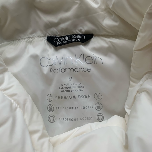 CALVIN KLEIN NWOT M duck down vest - Picture 4 of 8